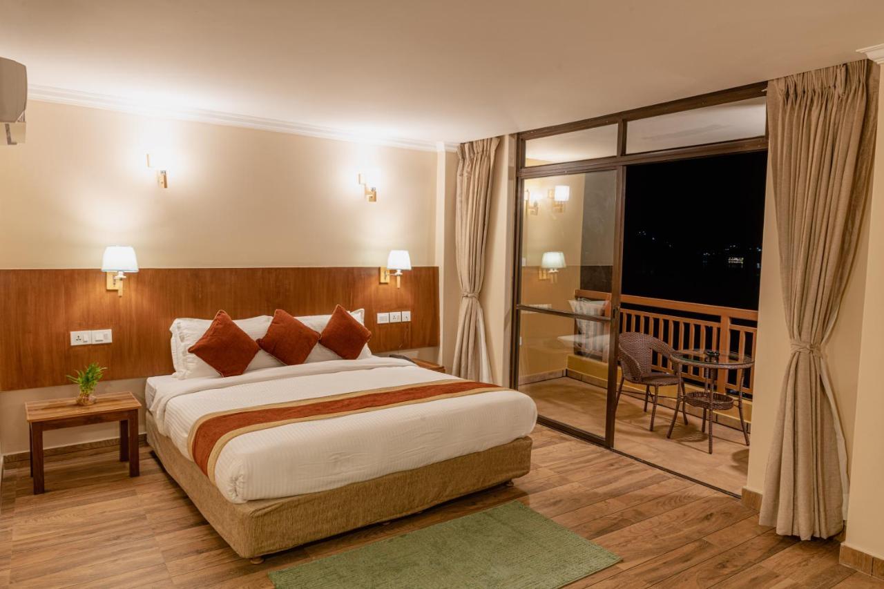 Hotel Fewa Camp 博卡拉 外观 照片